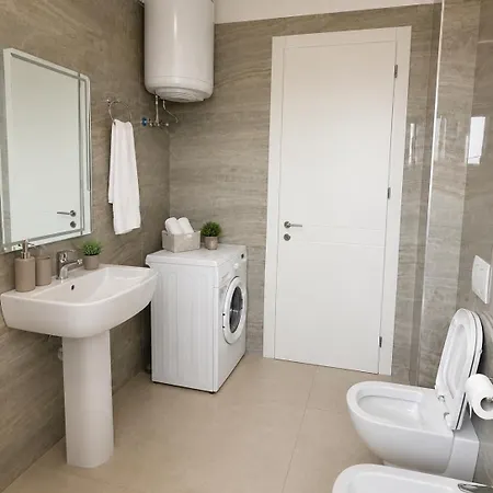 Ayzal Apartmán *